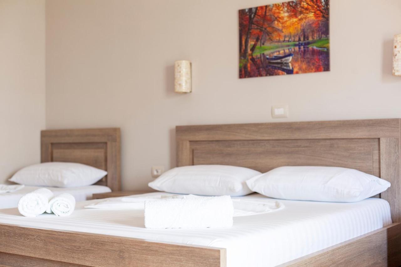 Toni Retzo Rooms Himare Exterior photo